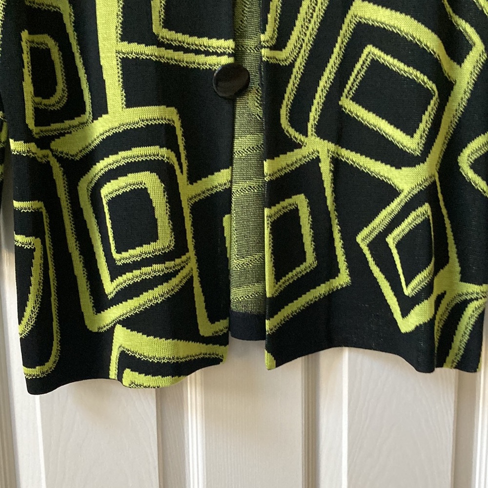 Ming Wang Jacket With 3 Buttons That Loop Closed.… - image 5